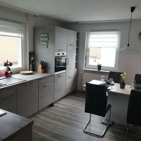 Christiane - Neue, Moderne Mit Blick Ins Gruene