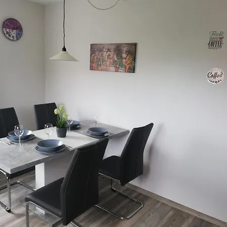 Christiane - Neue, Moderne Mit Blick Ins Gruene Apartmán