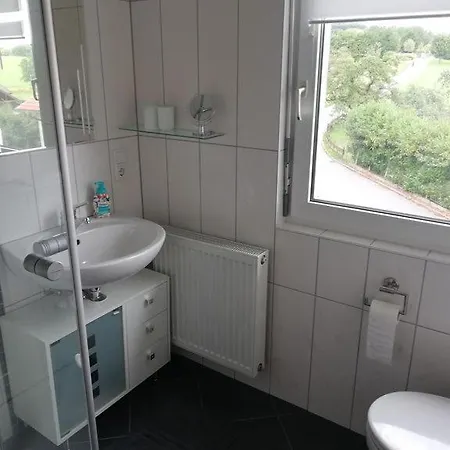 Christiane - Neue, Moderne Mit Blick Ins Gruene * Ober-Abtsteinach