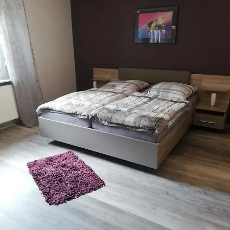 Christiane - Neue, Moderne Mit Blick Ins Gruene