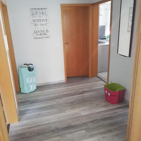 Christiane - Neue, Moderne Mit Blick Ins Gruene