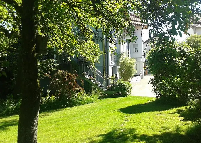 Christiane - Neue, Moderne Mit Blick Ins Gruene